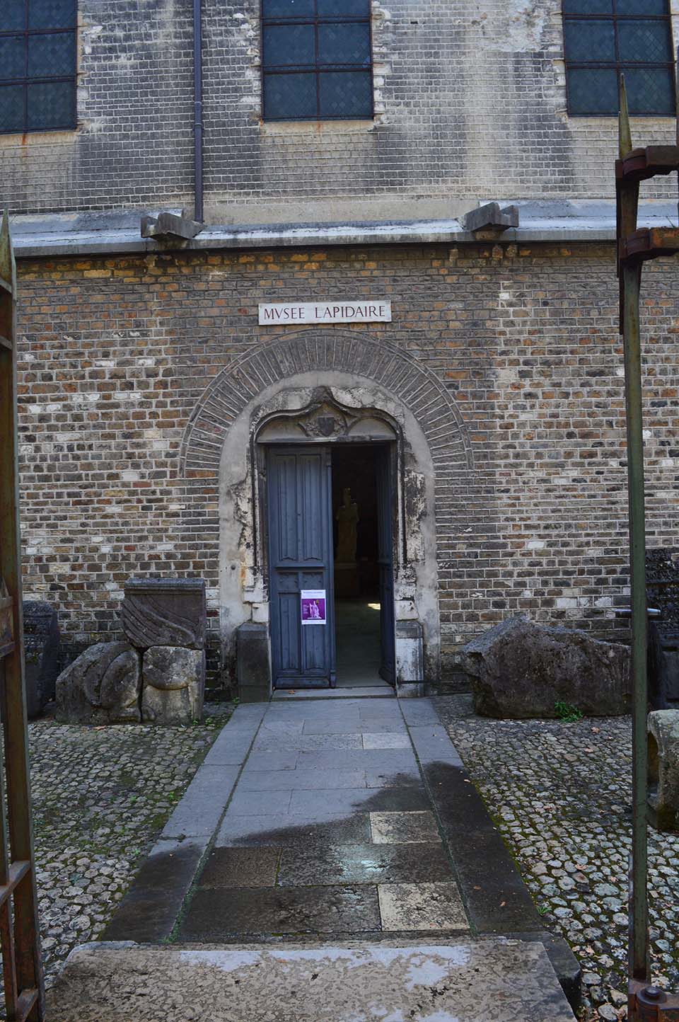 musée lapidaire dans l'église saint Pierre